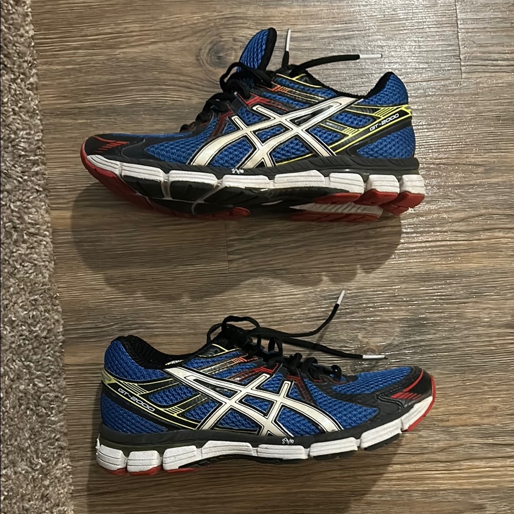 ASICS GT-2000
